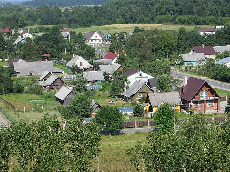 Скандал с заменой освещения в Вильнюсском районе: зачем деревне с 60 жителями новые фонари?