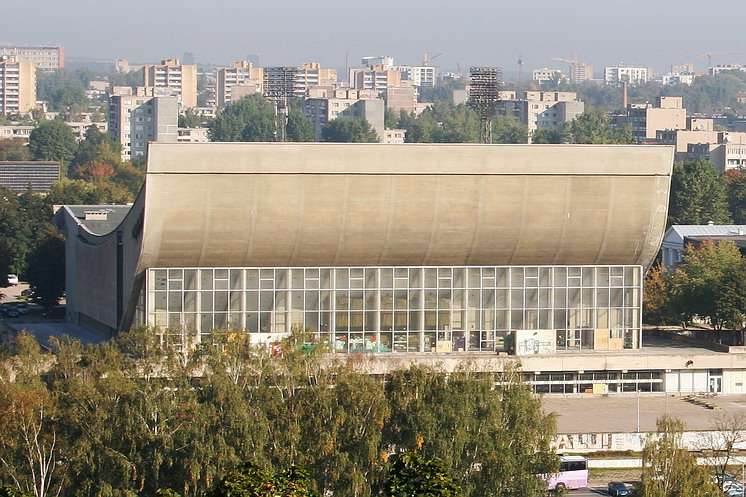 Вильнюсский дворец спорта: пока нужен ремонт, потом решат, что с ним делать