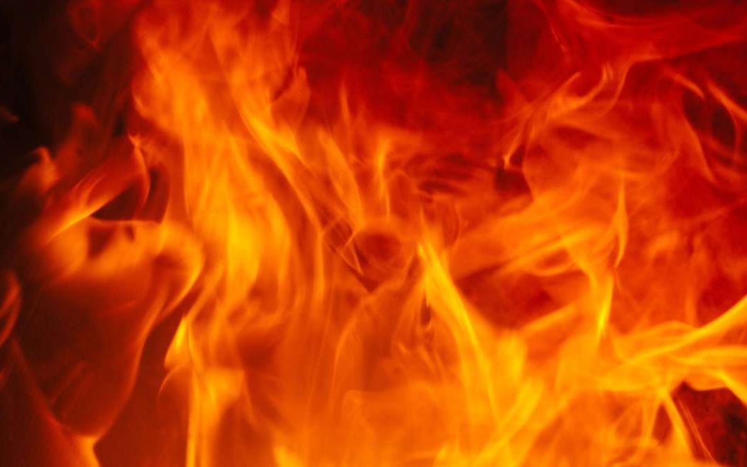 В смертоносном пожаре погибли три человека